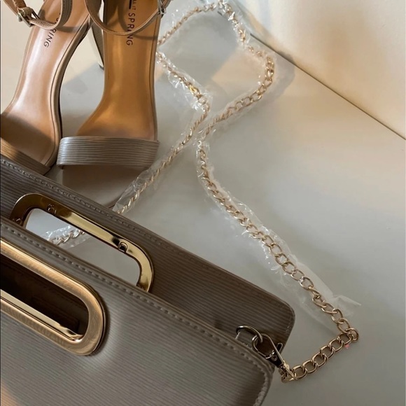 Call it Spring Heel Shoes and Clutch Set - Picture 12 of 12